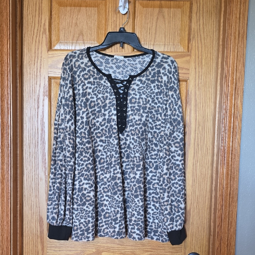 Lovely Melody Leopard Long Sleeve Top